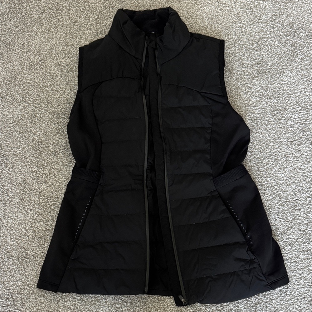 Lululemon black down vest sz 8
